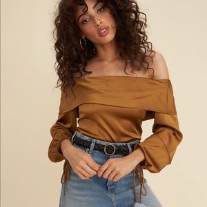 LPA top 34 off shoulder satin bishop sleeve XS